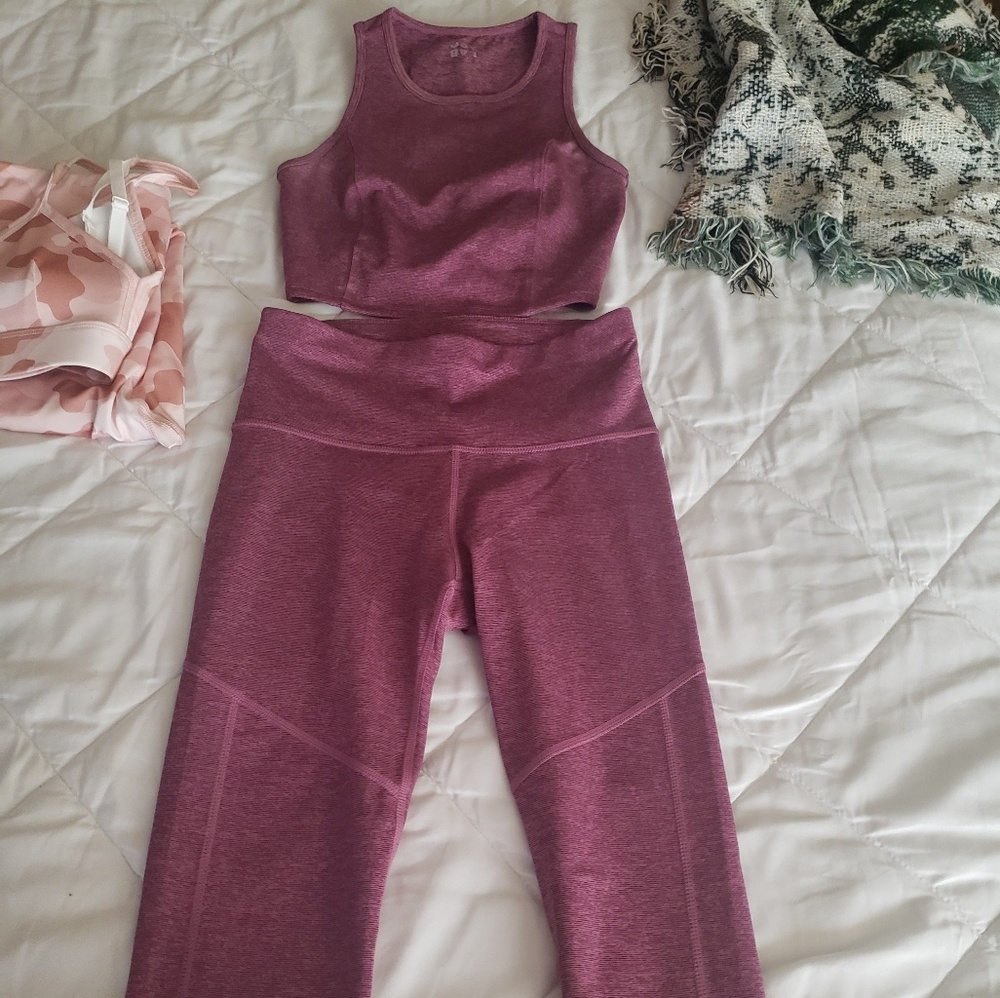 Legging and crop top set